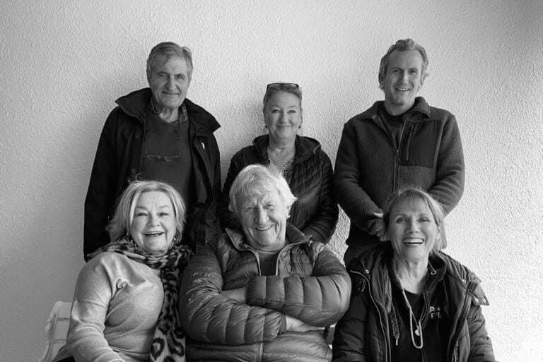Finn Schau, Arnhild Litlere, Martin Karelius Østensen, Anette Hoff, Ivar Nørve og Solfrid Heier. Foto: Lena Steimler.